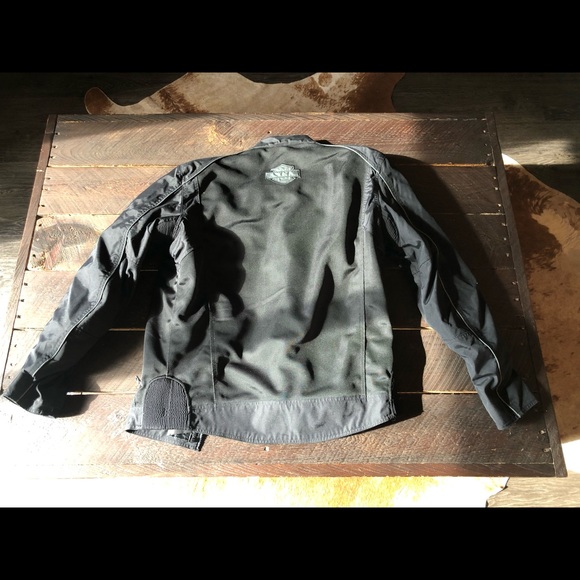 Harley Davidson jacket - Picture 2 of 4